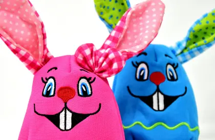 Lustige, bunte Osterhasen