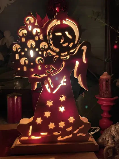 Ein Engel schenkt uns sein Licht