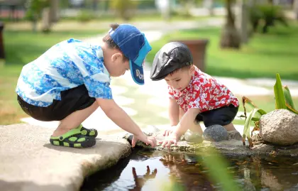 Spielende Kinder
