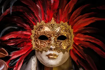 Venezianische Maske im Karneval